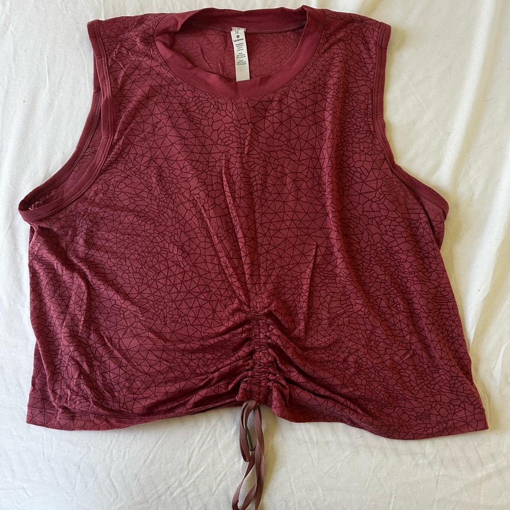 Lululemon crop top